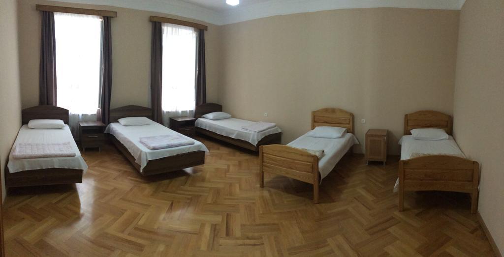 Mari Guest House Telavi Exterior foto