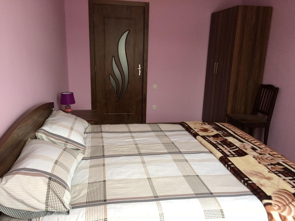 Mari Guest House Telavi Exterior foto