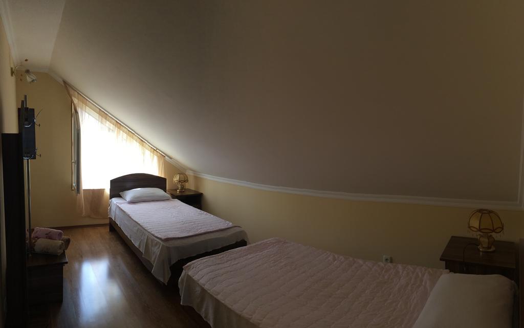 Mari Guest House Telavi Exterior foto