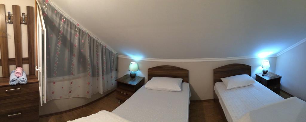 Mari Guest House Telavi Exterior foto